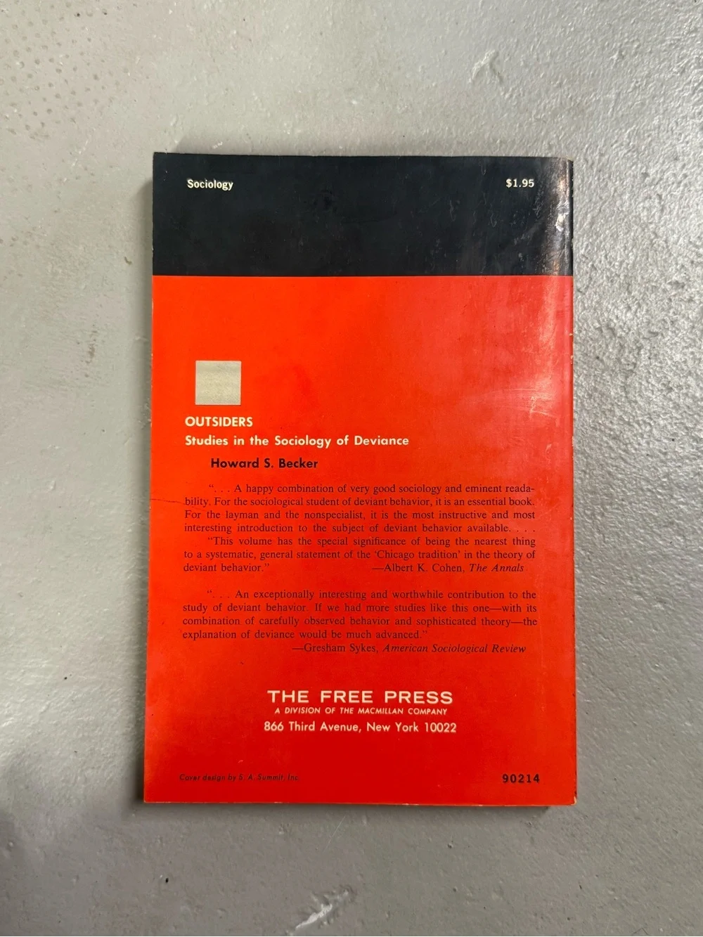 Outsiders Studies in the Sociology of Deviance Howard S. Becker Paperback
